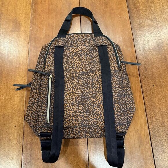 Stella & Dot Leopard Animal Print Lady Boss Backpack Mobwife Travel Laptop Bag - Picture 8 of 16